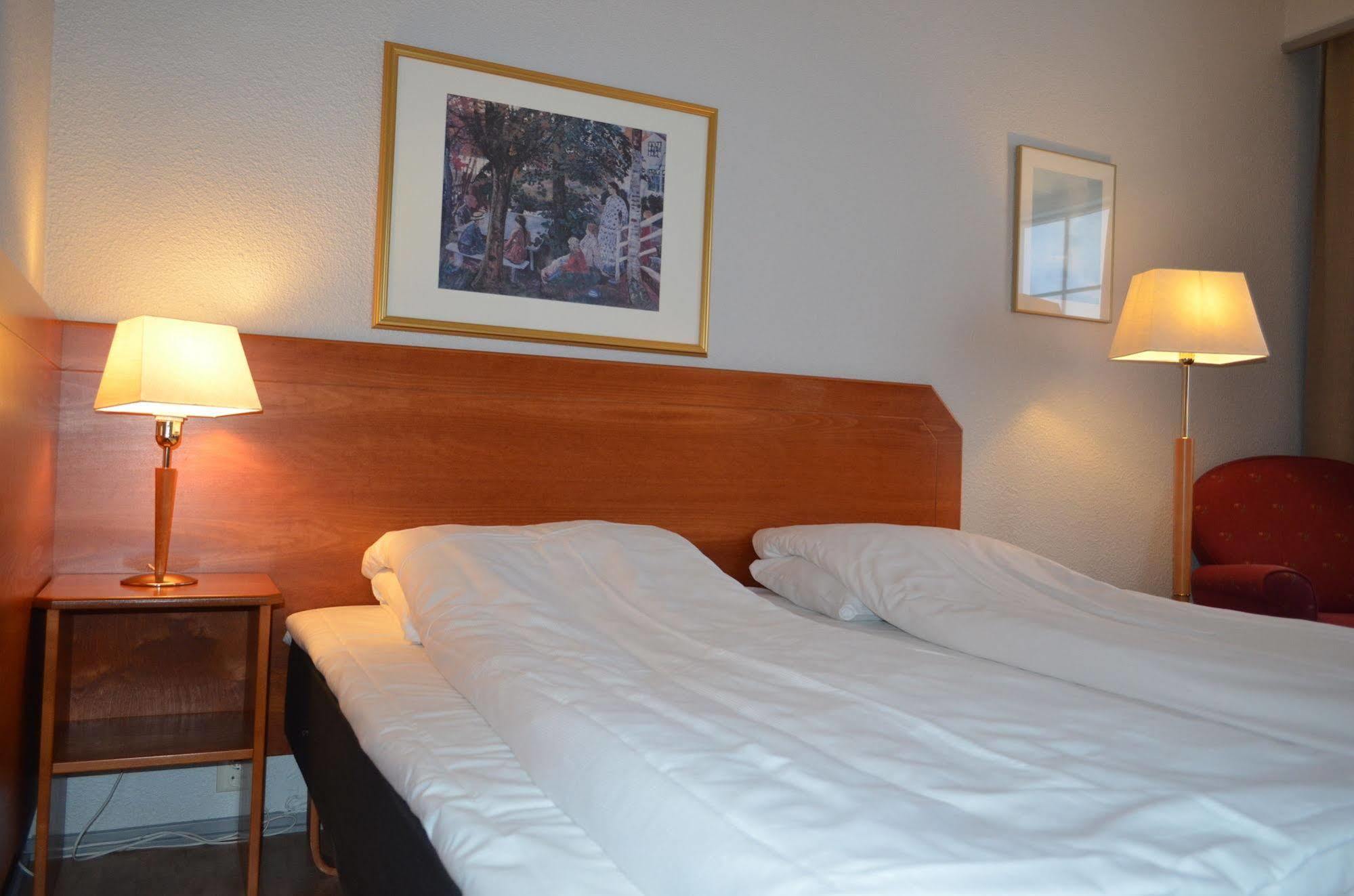 Bjerkvik Hotell Екстер'єр фото