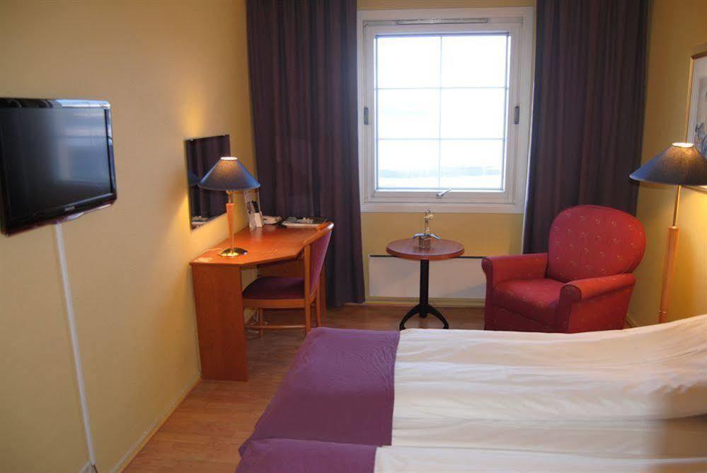 Bjerkvik Hotell Екстер'єр фото